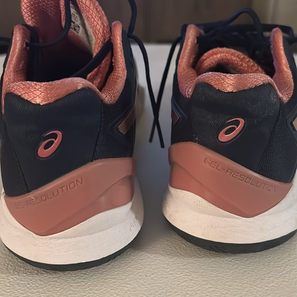 GEL-RESOLUTION shoes. - Picture 9 of 9